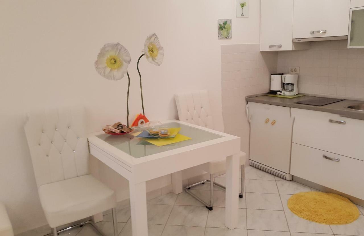 Apartment Rosana Rabac Exterior foto